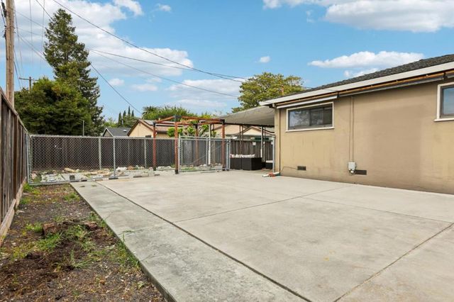 2254 Augusta Place, Santa Clara, CA 95051