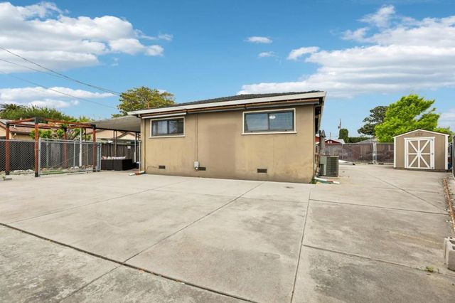 2254 Augusta Place, Santa Clara, CA 95051