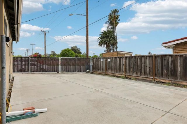 2254 Augusta Place, Santa Clara, CA 95051