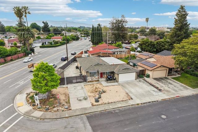 2254 Augusta Place, Santa Clara, CA 95051
