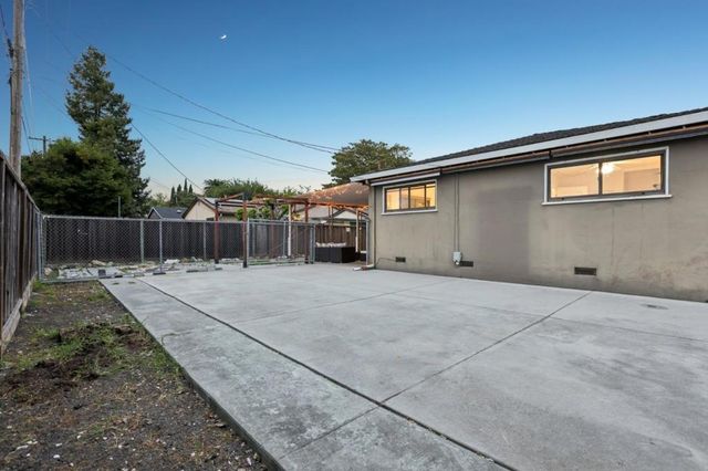 2254 Augusta Place, Santa Clara, CA 95051