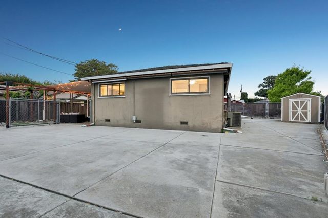 2254 Augusta Place, Santa Clara, CA 95051