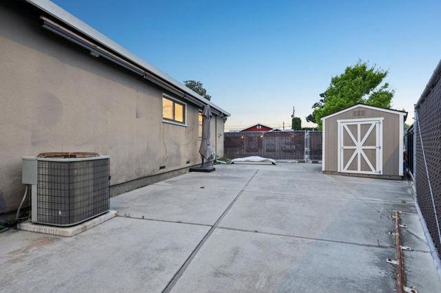 2254 Augusta Place, Santa Clara, CA 95051