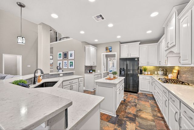 25828 Green Terrace, San Antonio, TX 78255