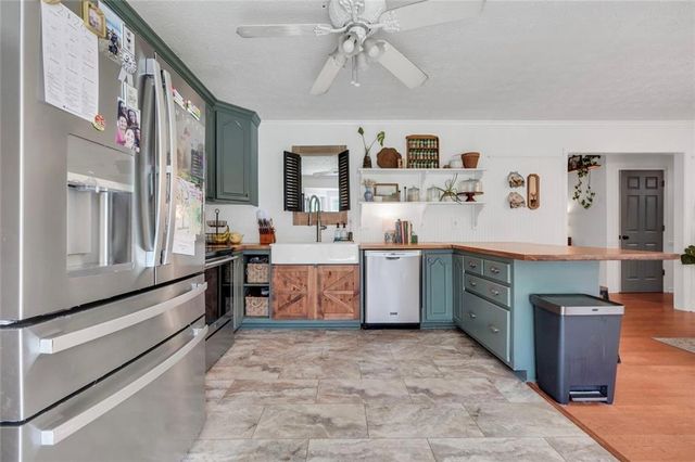 2182 Leguin Mill Road, Locust Grove, GA 30248