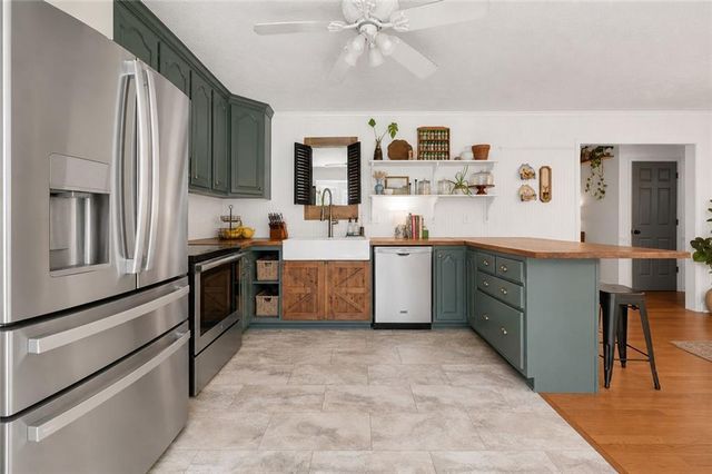 2182 Leguin Mill Road, Locust Grove, GA 30248