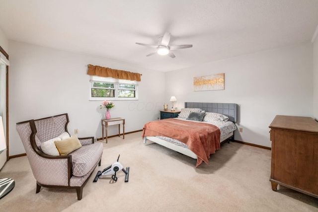 4573 Arlingate Drive W, Columbus, OH 43220