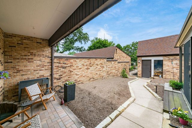 4573 Arlingate Drive W, Columbus, OH 43220