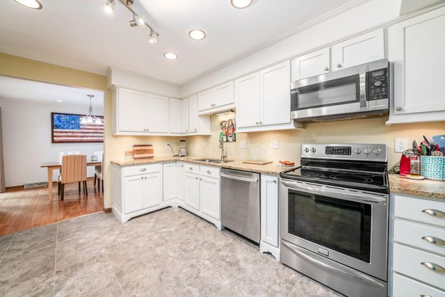 4573 Arlingate Drive W, Columbus, OH 43220