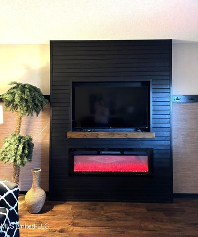 1550 E Second Street, T 121, Pass Christian, MS 39571