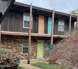 1550 E Second Street, T 121, Pass Christian, MS 39571