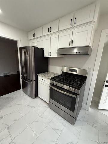 335 S Silvery Lane, Dearborn, MI 48124