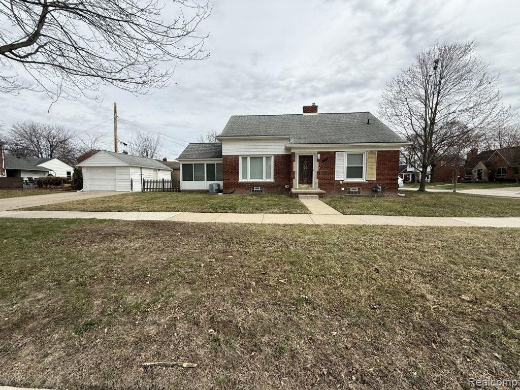 335 S Silvery Lane, Dearborn, MI 48124