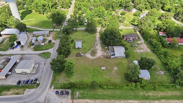 21335 Penny Street, New Caney, TX 77357