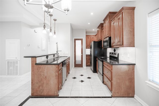 13165 Snow Lane 1, Willis, TX 77318