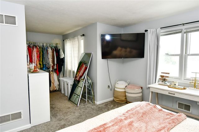 106 Meadowview Drive, Connoquenessing Boro, PA 16053