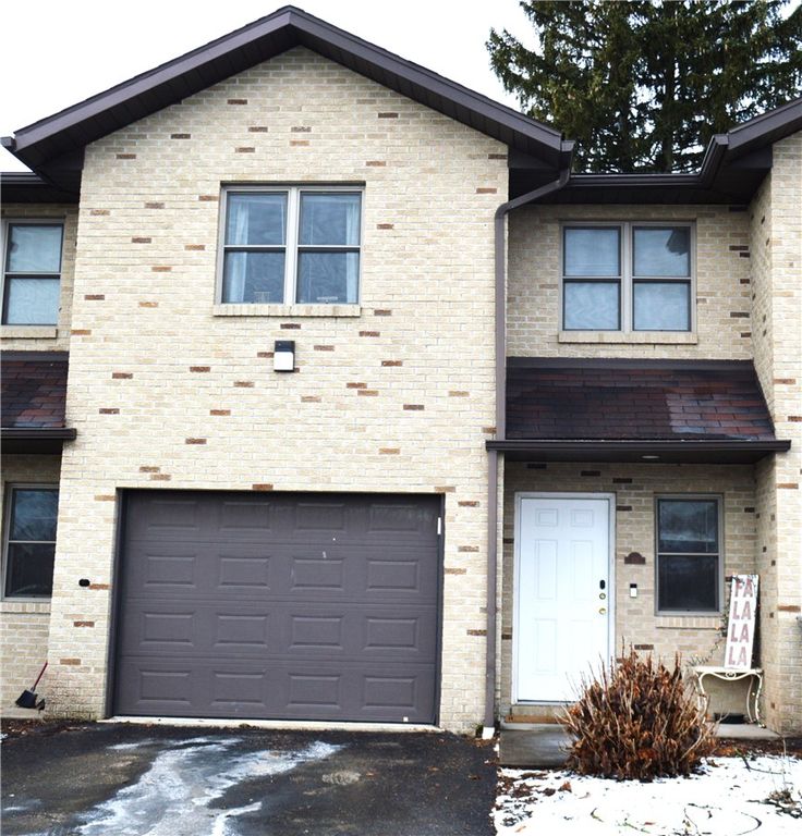 106 Meadowview Drive, Connoquenessing Boro, PA 16053