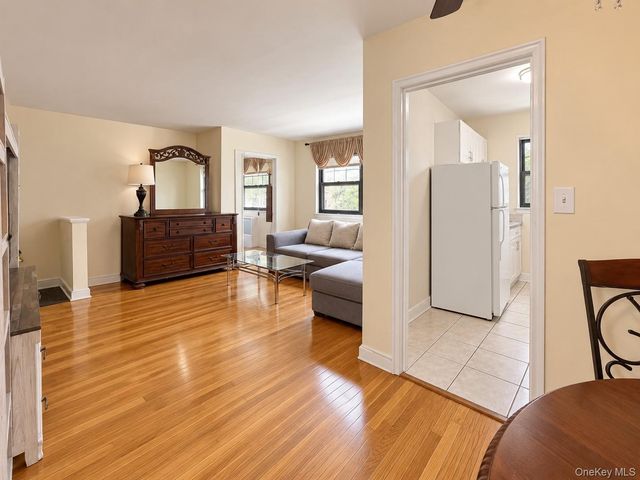 69-12 138th St B, Kew Garden Hills, NY 11367