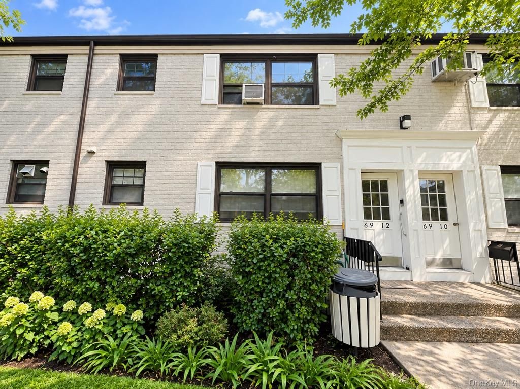 69-12 138th St B, Kew Garden Hills, NY 11367 — exterior