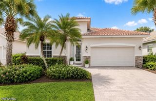 7849 Founders LN, Naples, FL 34104