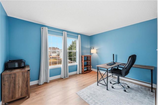 6215 Calvert CT, Suffolk, VA 23435