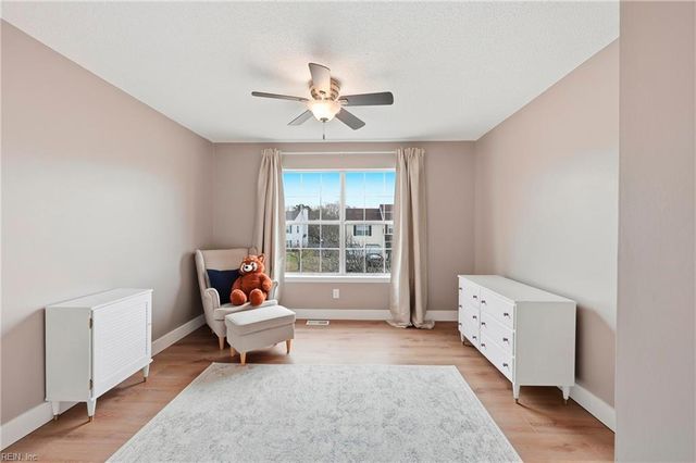 6215 Calvert CT, Suffolk, VA 23435