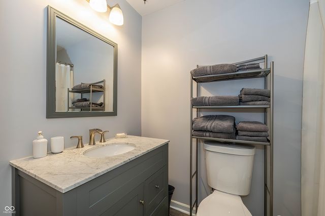 8431 Christiana Lane, Indianapolis, IN 46256