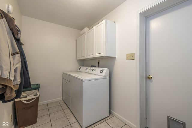 8431 Christiana Lane, Indianapolis, IN 46256