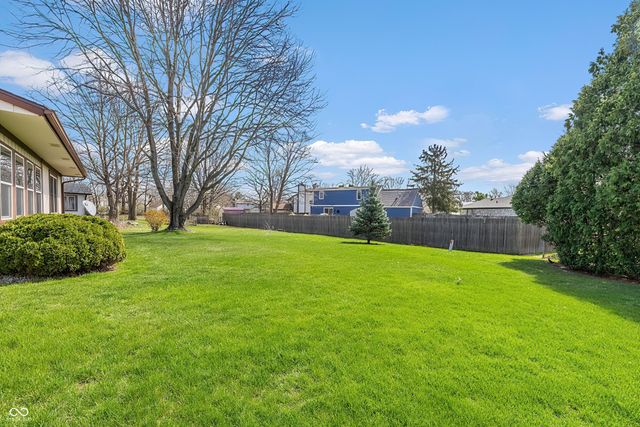 8431 Christiana Lane, Indianapolis, IN 46256