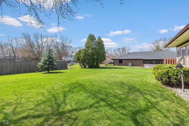 8431 Christiana Lane, Indianapolis, IN 46256