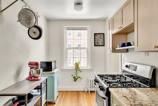 393 Broadway 10, Cambridge, MA 02139