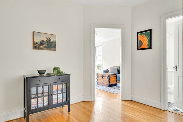 393 Broadway 10, Cambridge, MA 02139