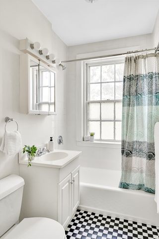 393 Broadway 10, Cambridge, MA 02139
