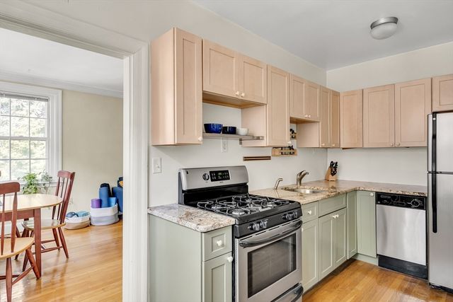 393 Broadway 10, Cambridge, MA 02139