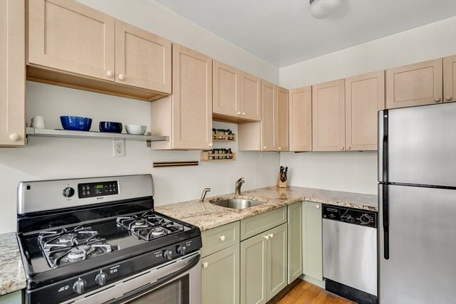393 Broadway 10, Cambridge, MA 02139