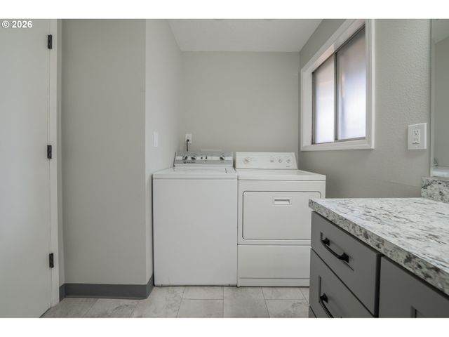 4035 ARNOLD St, Keizer, OR 97303