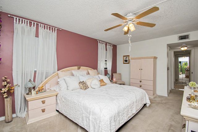 23370 N Carolwood Lane N 409, Boca Raton, FL 33428