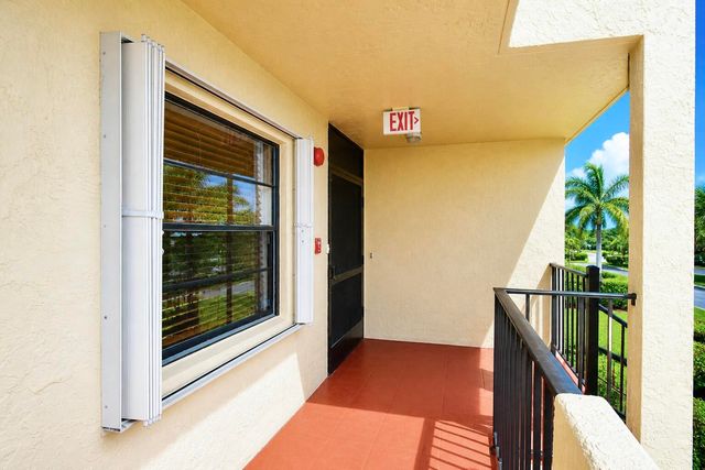 23370 N Carolwood Lane N 409, Boca Raton, FL 33428
