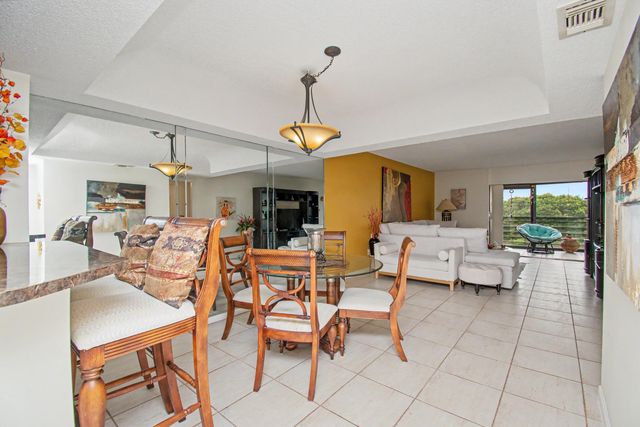 23370 N Carolwood Lane N 409, Boca Raton, FL 33428