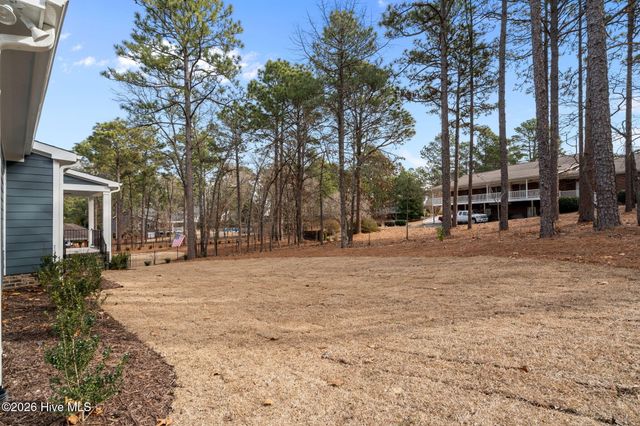 112 Callis Circle, West End, NC 27376