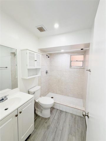 2710 Riverside Drive 201-A, Coral Springs, FL 33065