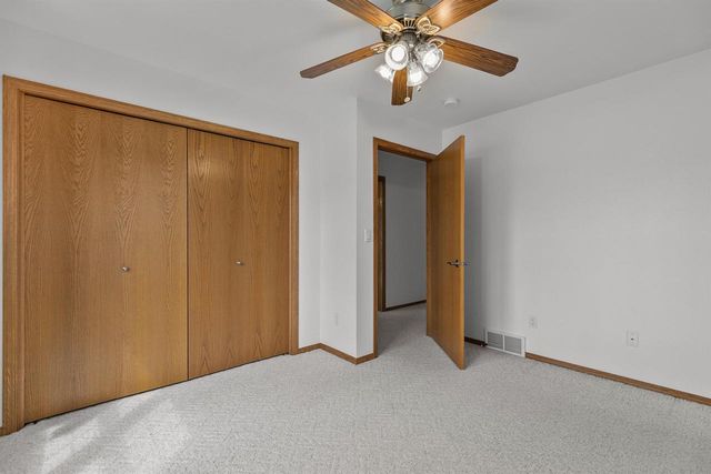 2412 LUPINE COURT, Menasha, WI 54952