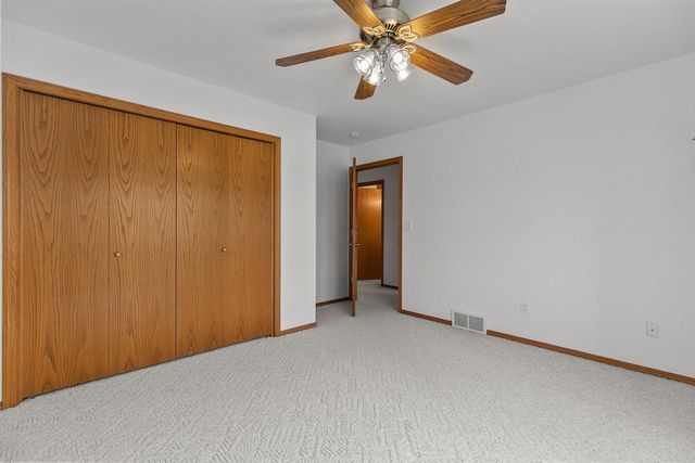 2412 LUPINE COURT, Menasha, WI 54952