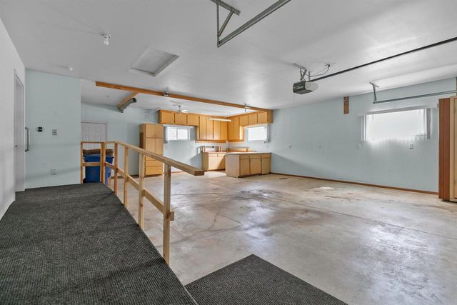 2412 LUPINE COURT, Menasha, WI 54952