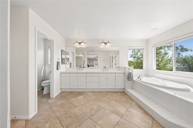 35519 Iceplant LN, Murrieta, CA 92562