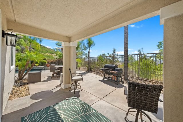 35519 Iceplant LN, Murrieta, CA 92562