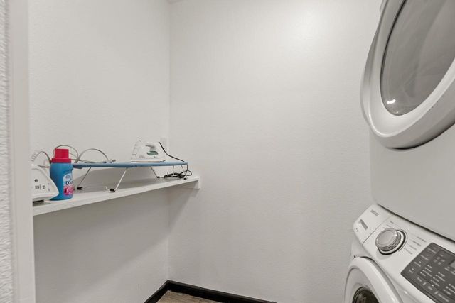 615 Circle Drive, Arlington, TX 76010