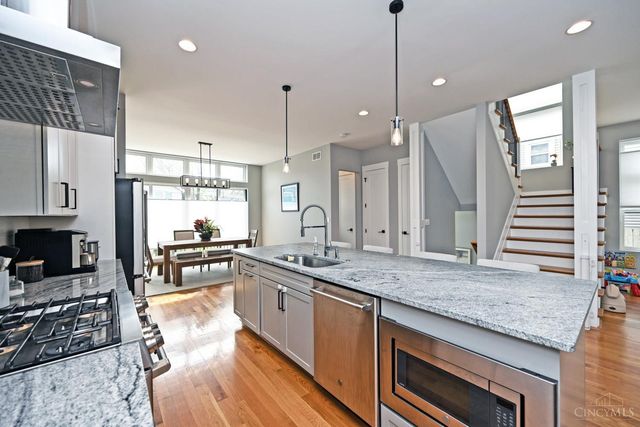 3725 Maple Park Avenue, Cincinnati, OH 45209