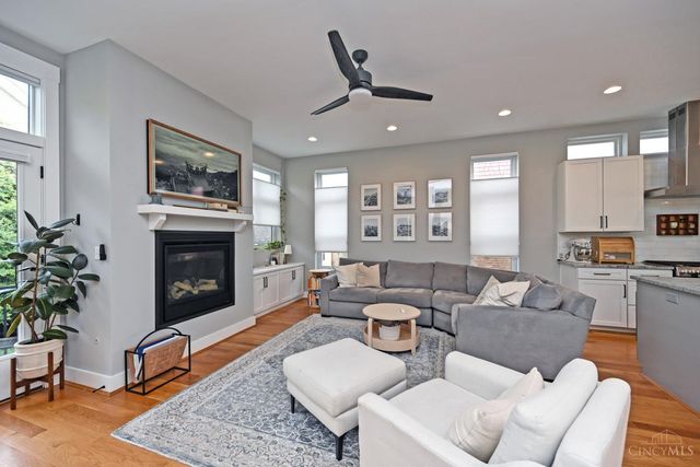 3725 Maple Park Avenue, Cincinnati, OH 45209