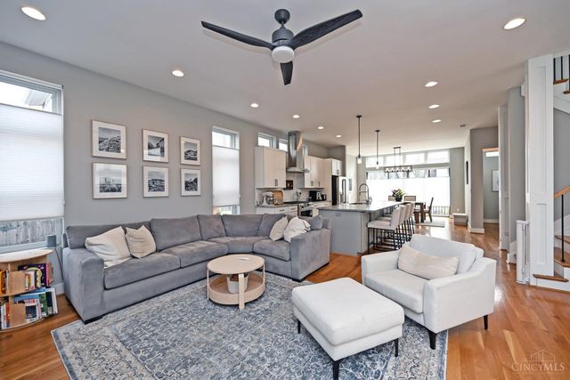 3725 Maple Park Avenue, Cincinnati, OH 45209